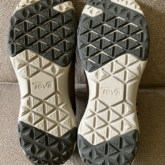 Men’s Teva Arrowood 2 waterproof lace up shoes sneakers hikers featherweight 11 - Picture 5 of 10